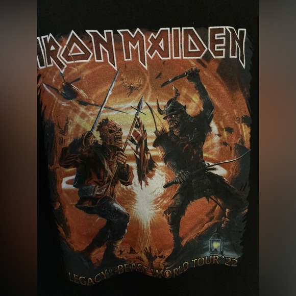 Iron Maiden Legacy of the Beast World Tour 22’ t shirt size large - Picture 2 of 7